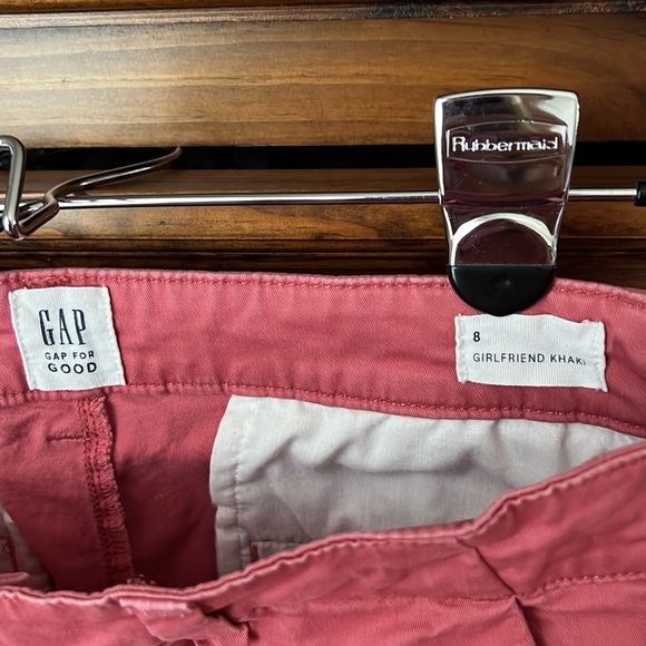GAP Coral khakis, Size 8 - Picture 2 of 3